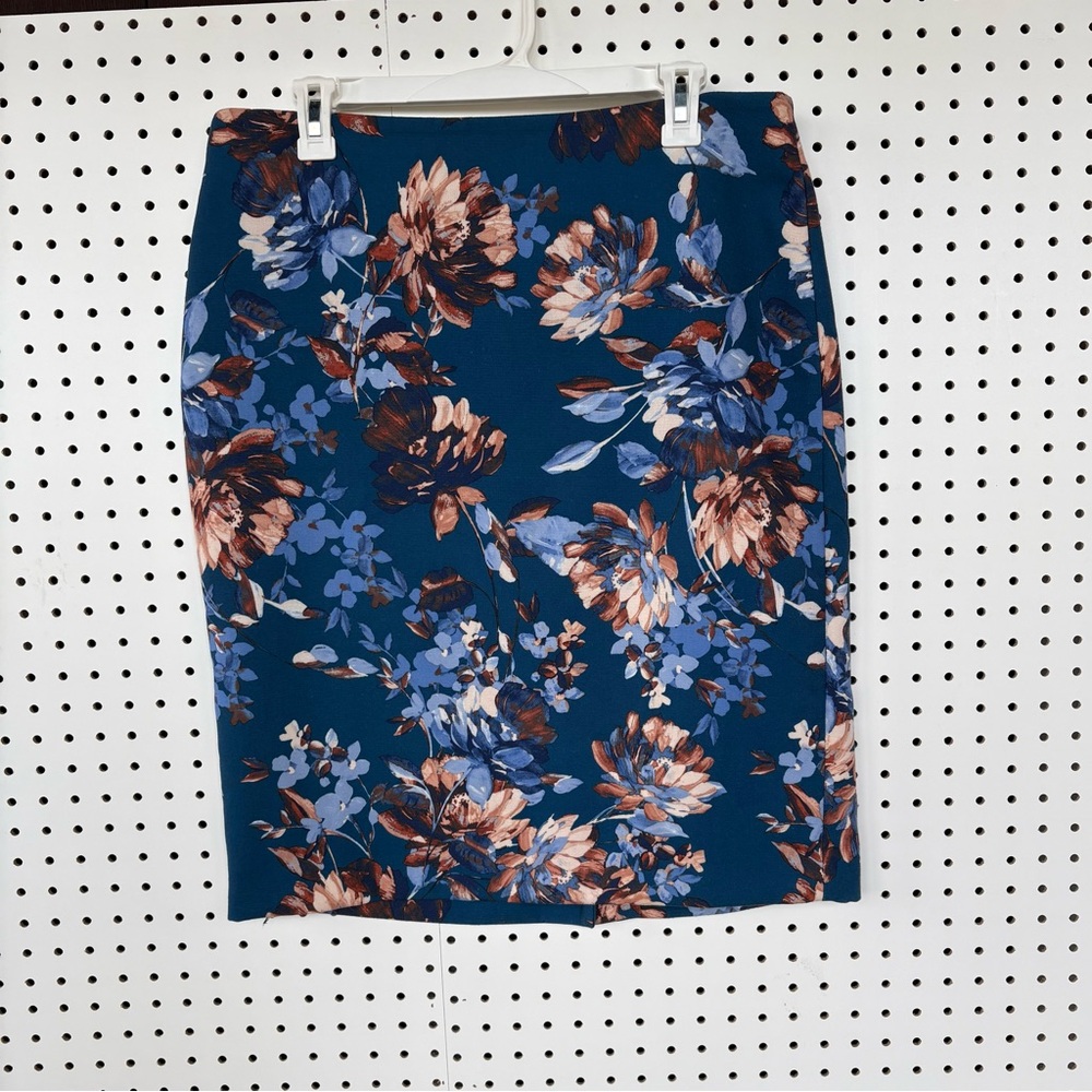 Talbots Floral Pencil Skirt with Blue and Brown Blooms Size 12